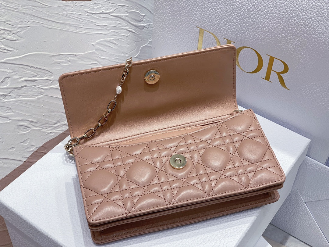 Lady Quilted Flap Bag