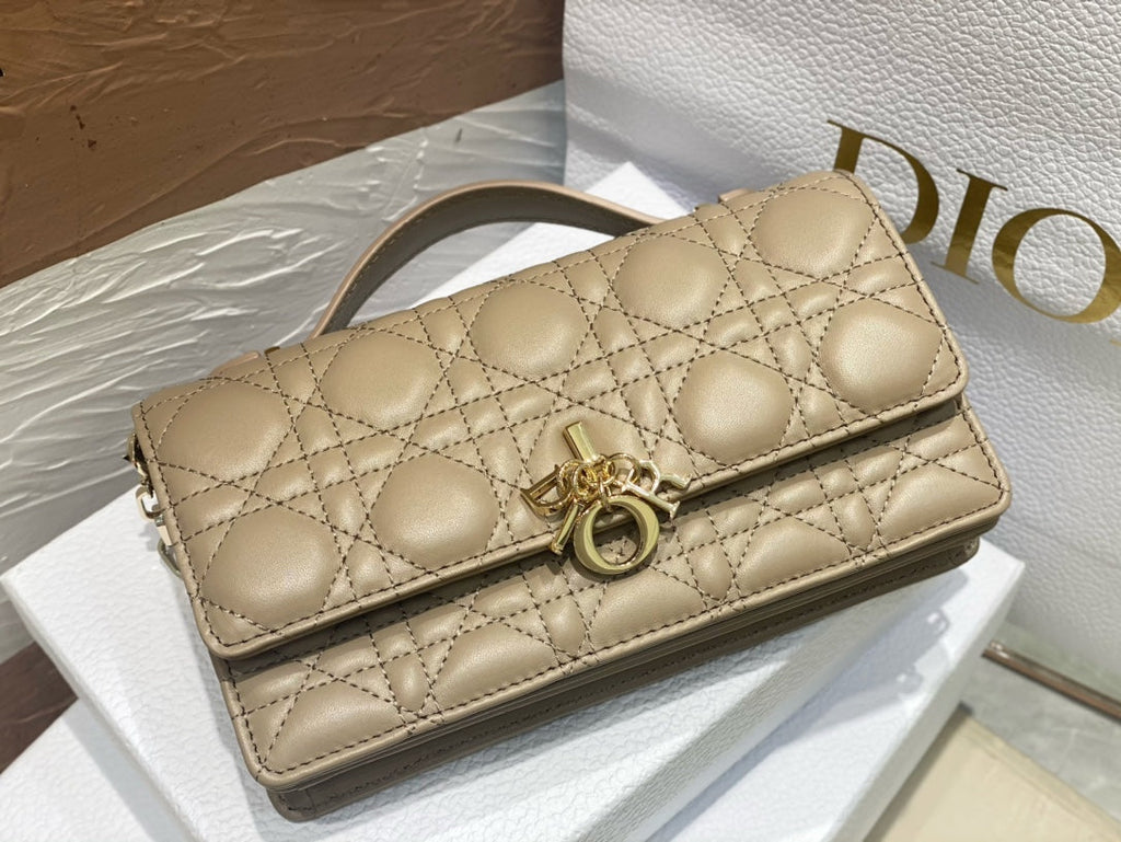 Lady Quilted Flap Bag