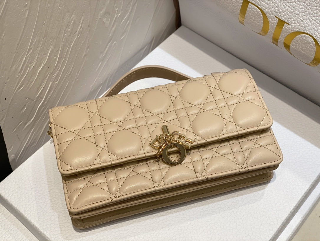 Lady Quilted Flap Bag