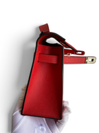 SWORD LUXURY Mini Kelly 22cm kırmızı Epsom deri çanta, yan görünüm ve detaylı dikiş yapısı.