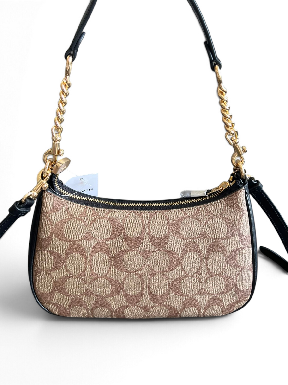 SWORD LUXURY Coach Teri omuz çantası, ikonik monogram kanvas, altın zincir detaylı ve siyah deri süslemeli.