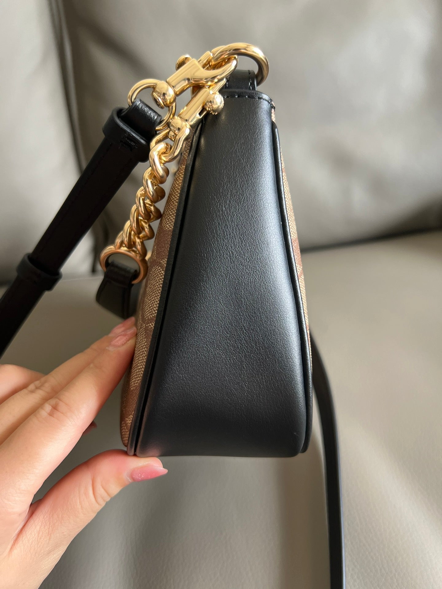 Teri Shoulder Bag