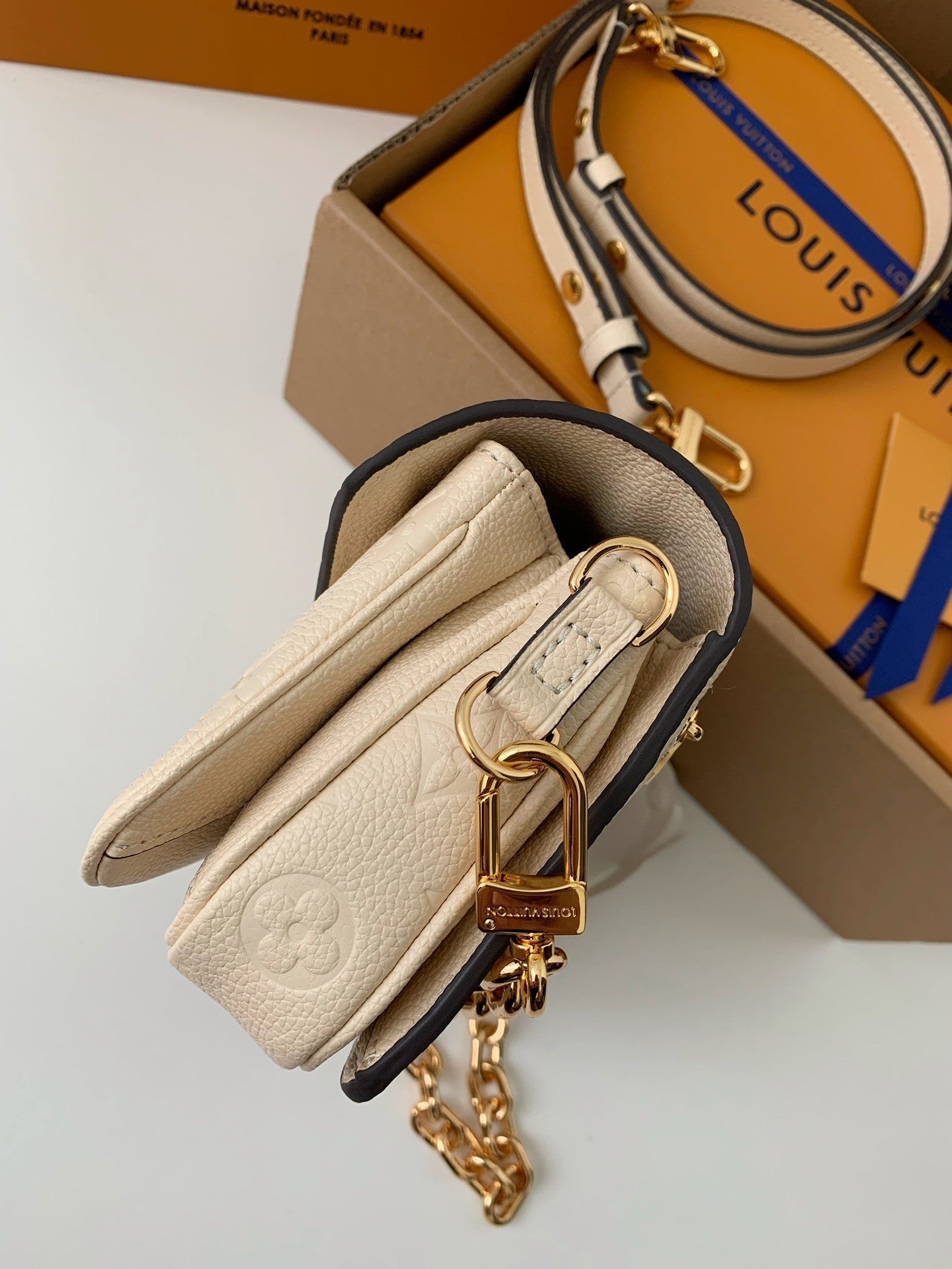 Pochette Métis East West Bag