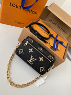 Pochette Métis East West Monogram Leather Bag