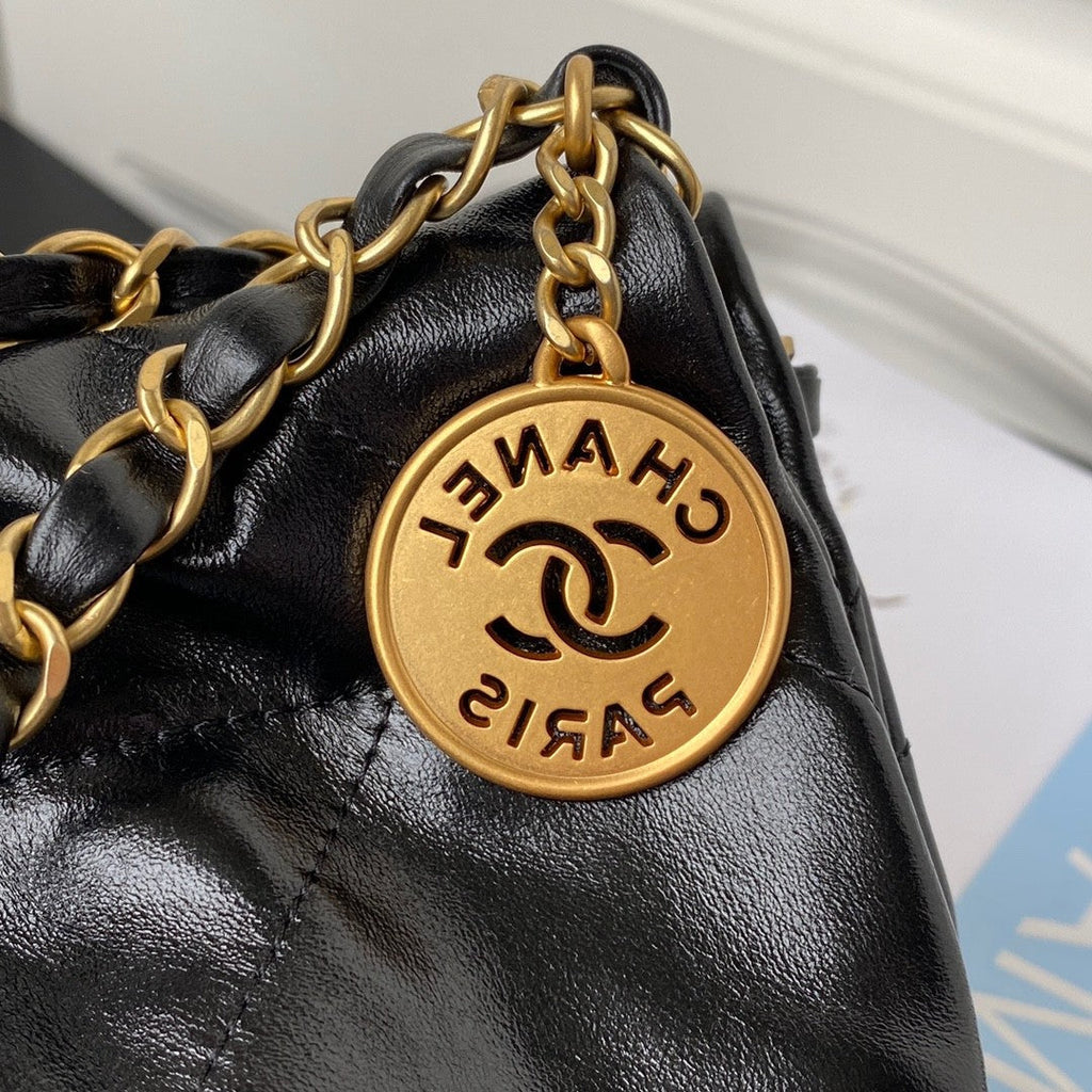 22 Handbags