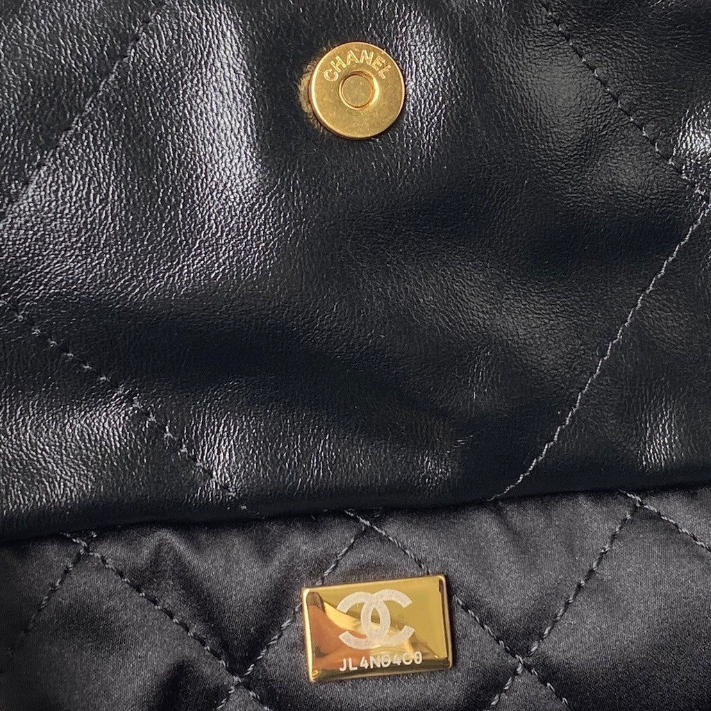 22 Handbags