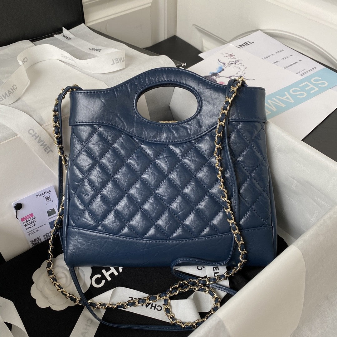 31 Quilted Leather Shopping Bag