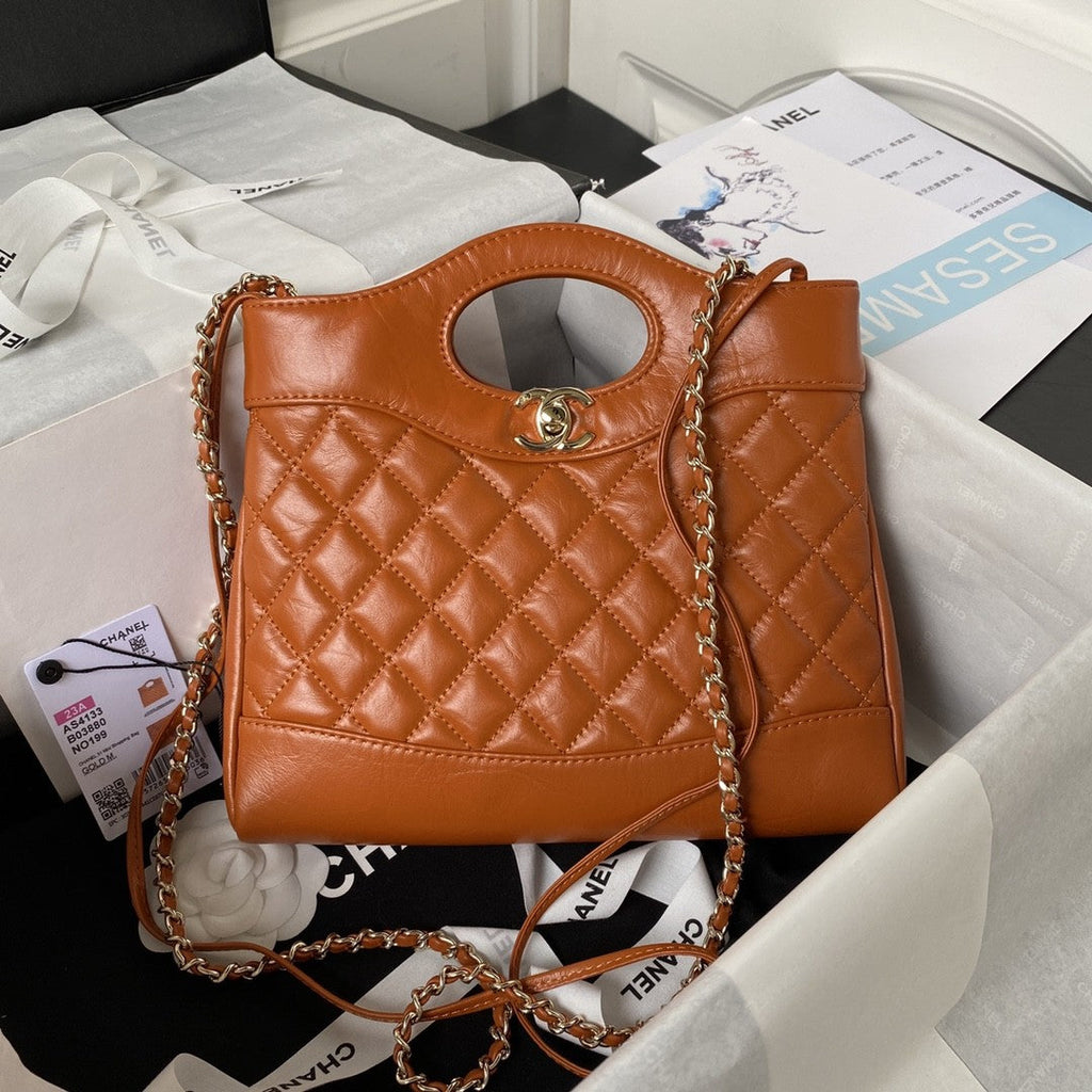 31 Quilted Leather Shopping Bag