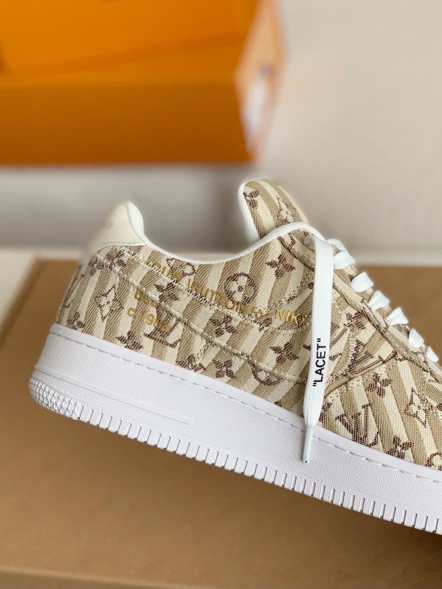 Trainer x Air Sneaker
