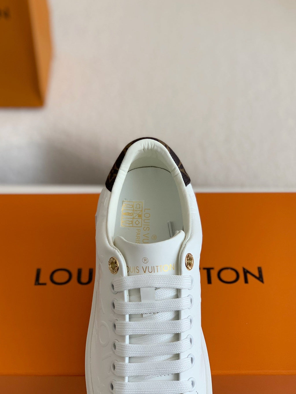 Time Out Sneaker