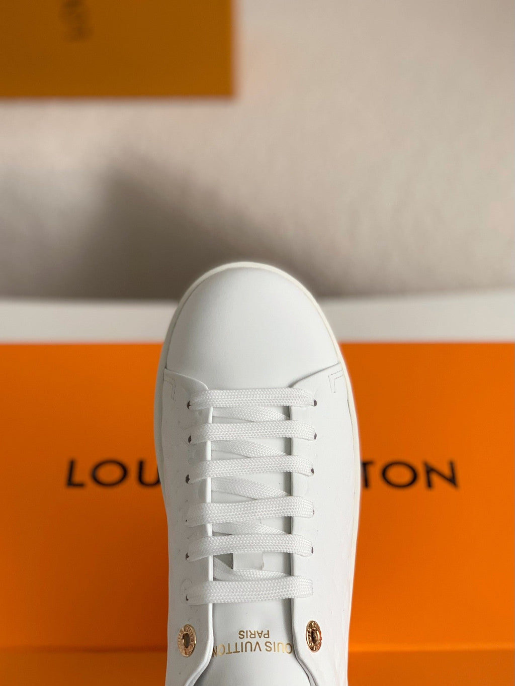 Sneaker