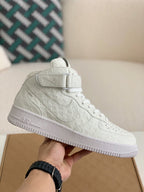 Trainer x Air High Sneaker
