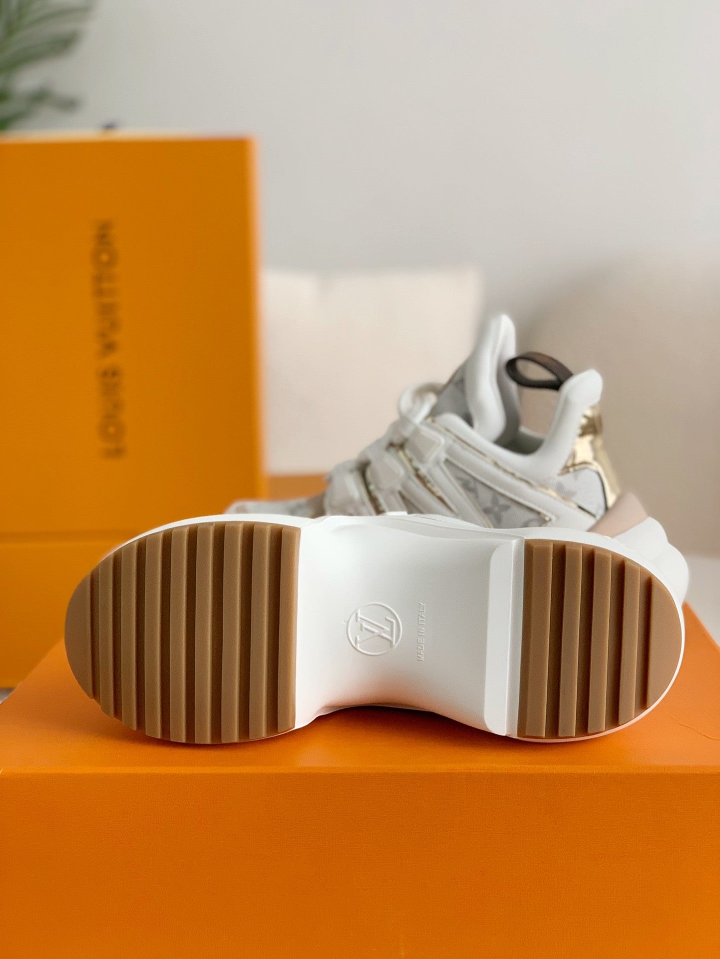 Archlight Sneaker