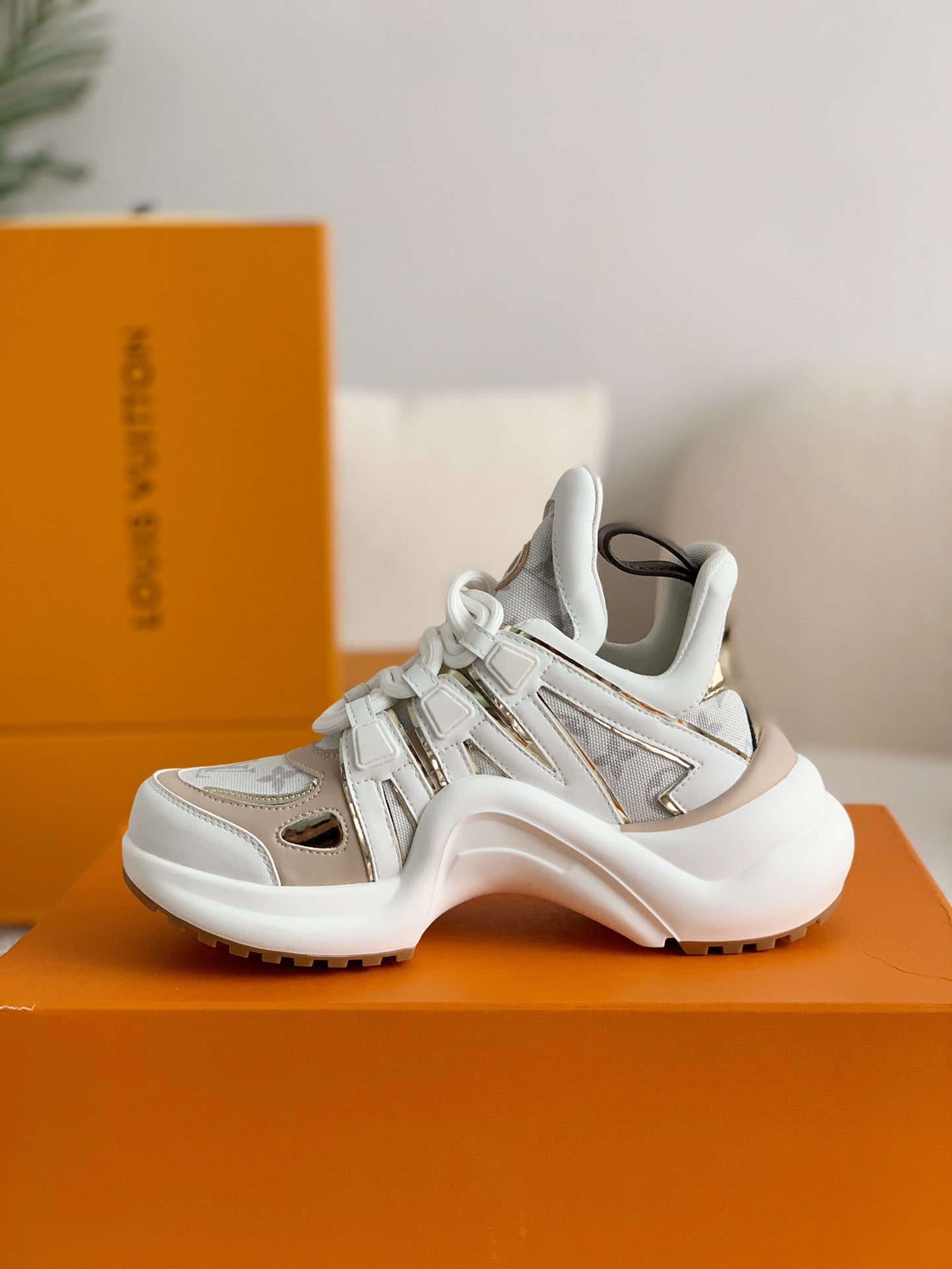 Archlight Sneaker