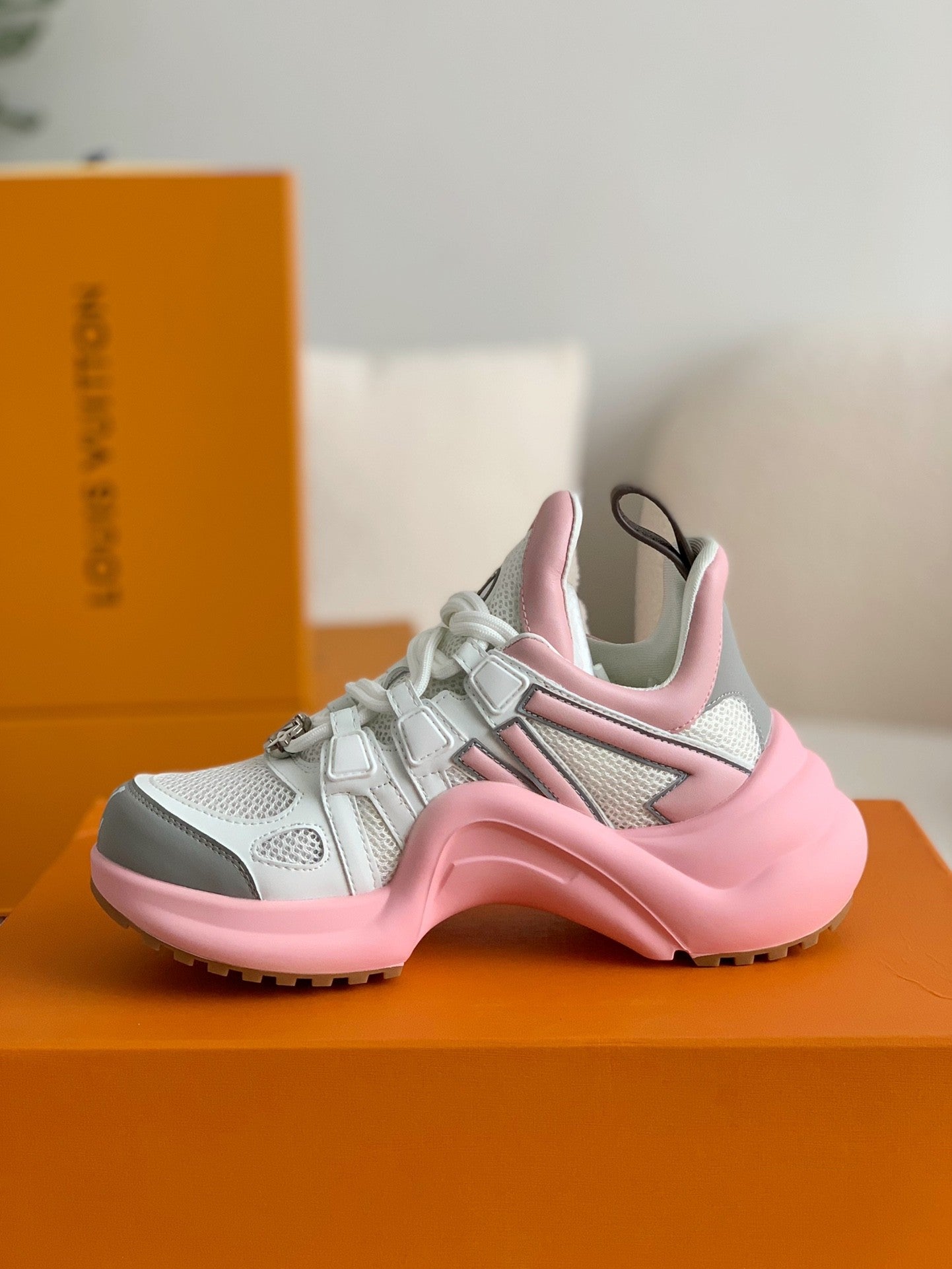 Archlight Sneaker