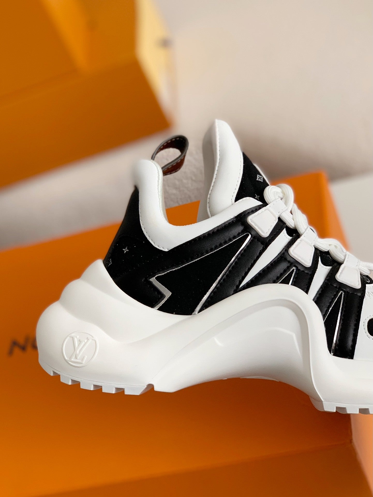 Archlight Sneaker