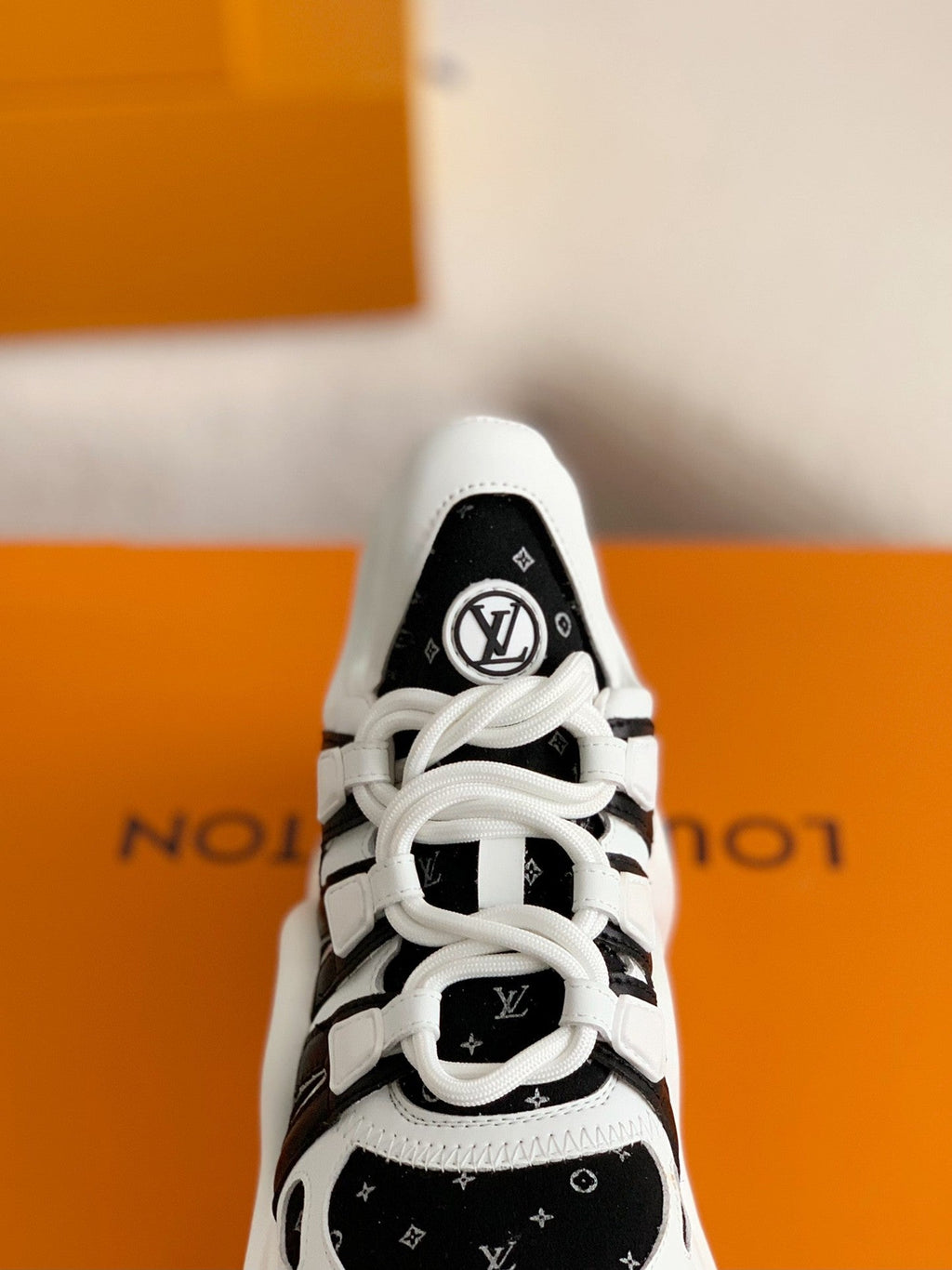 Archlight Sneaker
