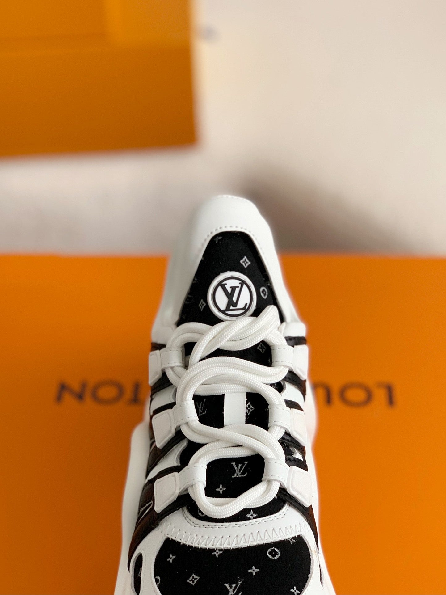 Archlight Sneaker