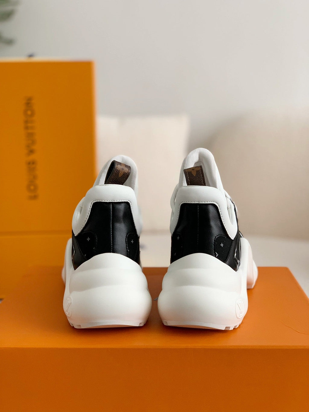 Archlight Sneaker
