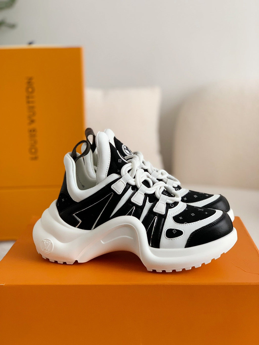 Archlight Sneaker