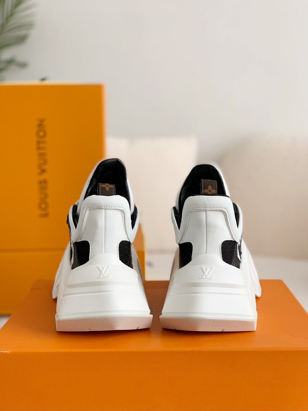Archlight Sneaker