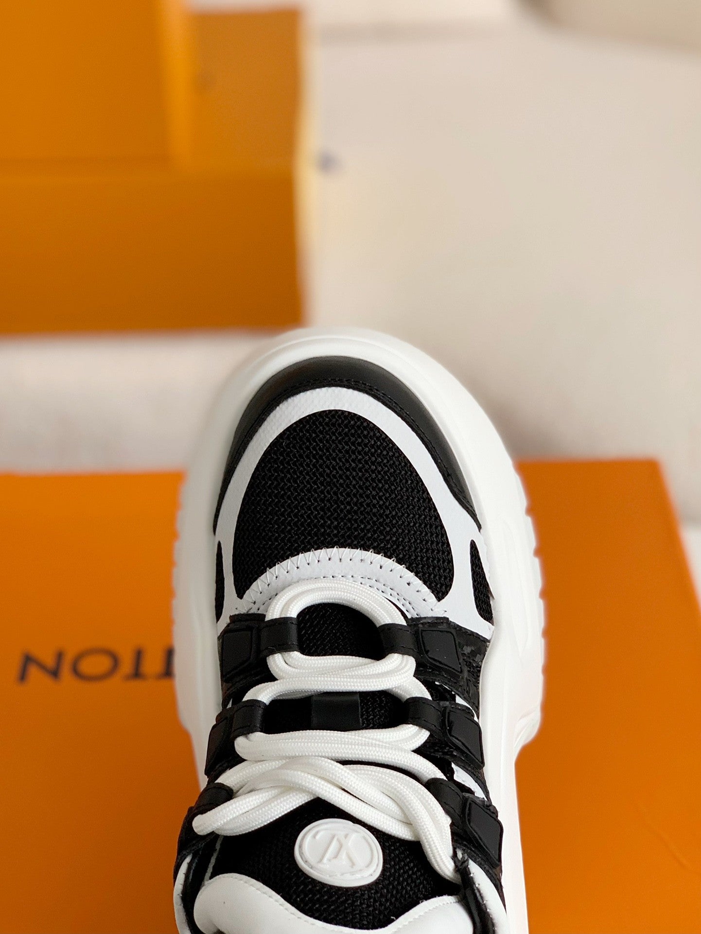 Archlight Sneaker