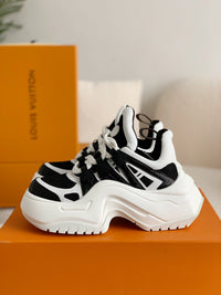 Archlight Sneaker