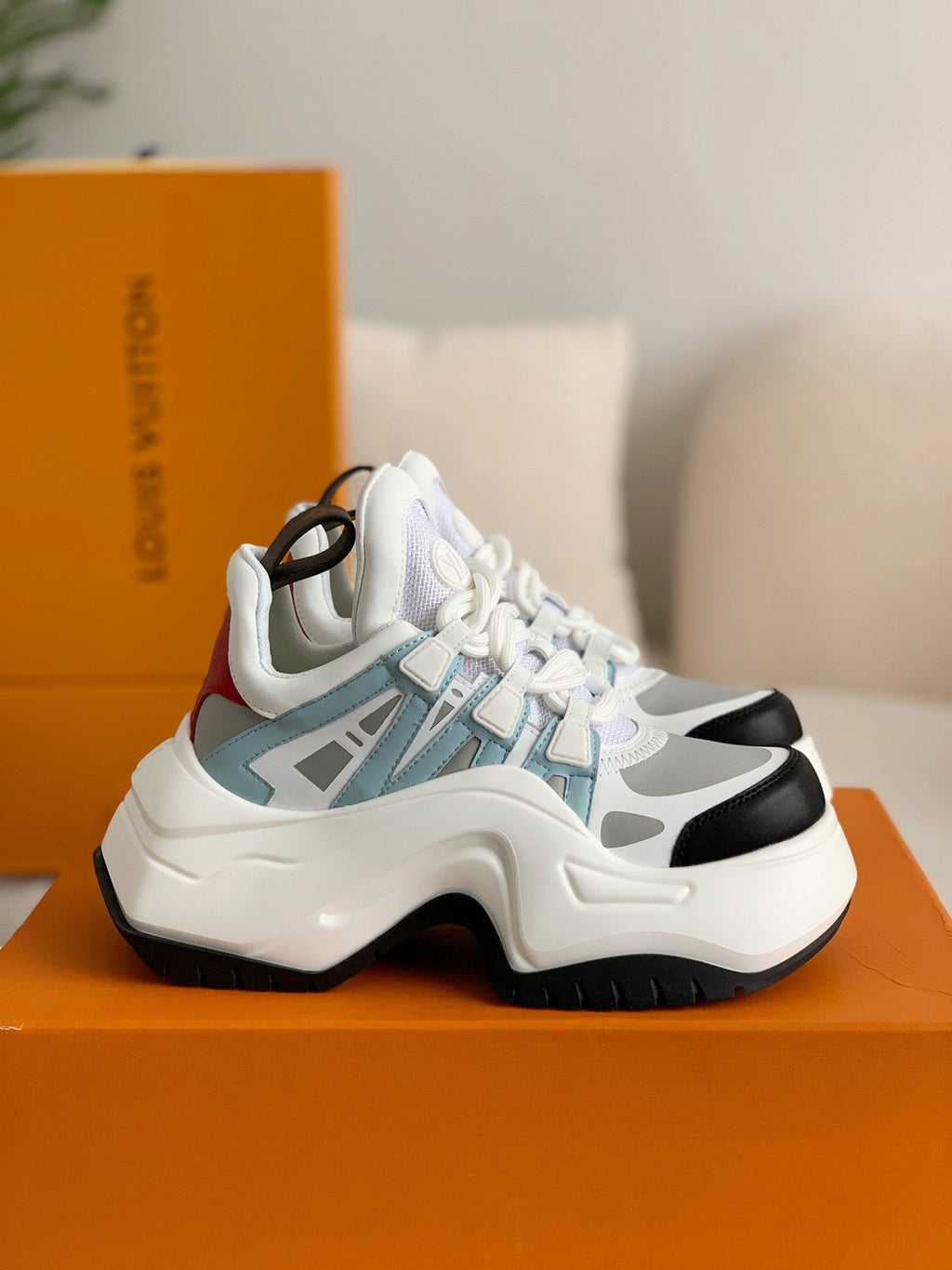 Archlight Sneaker
