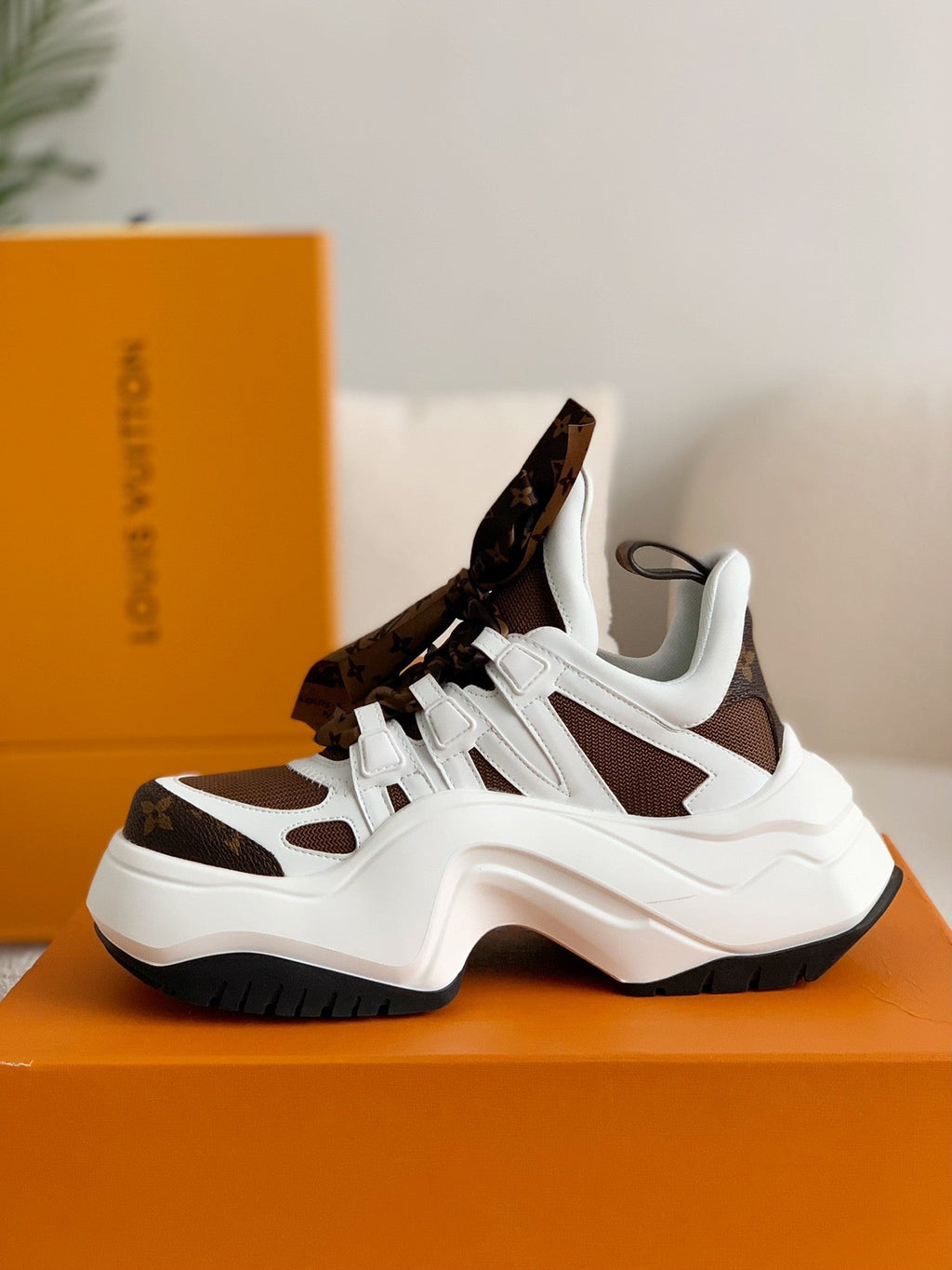 Archlight Sneaker