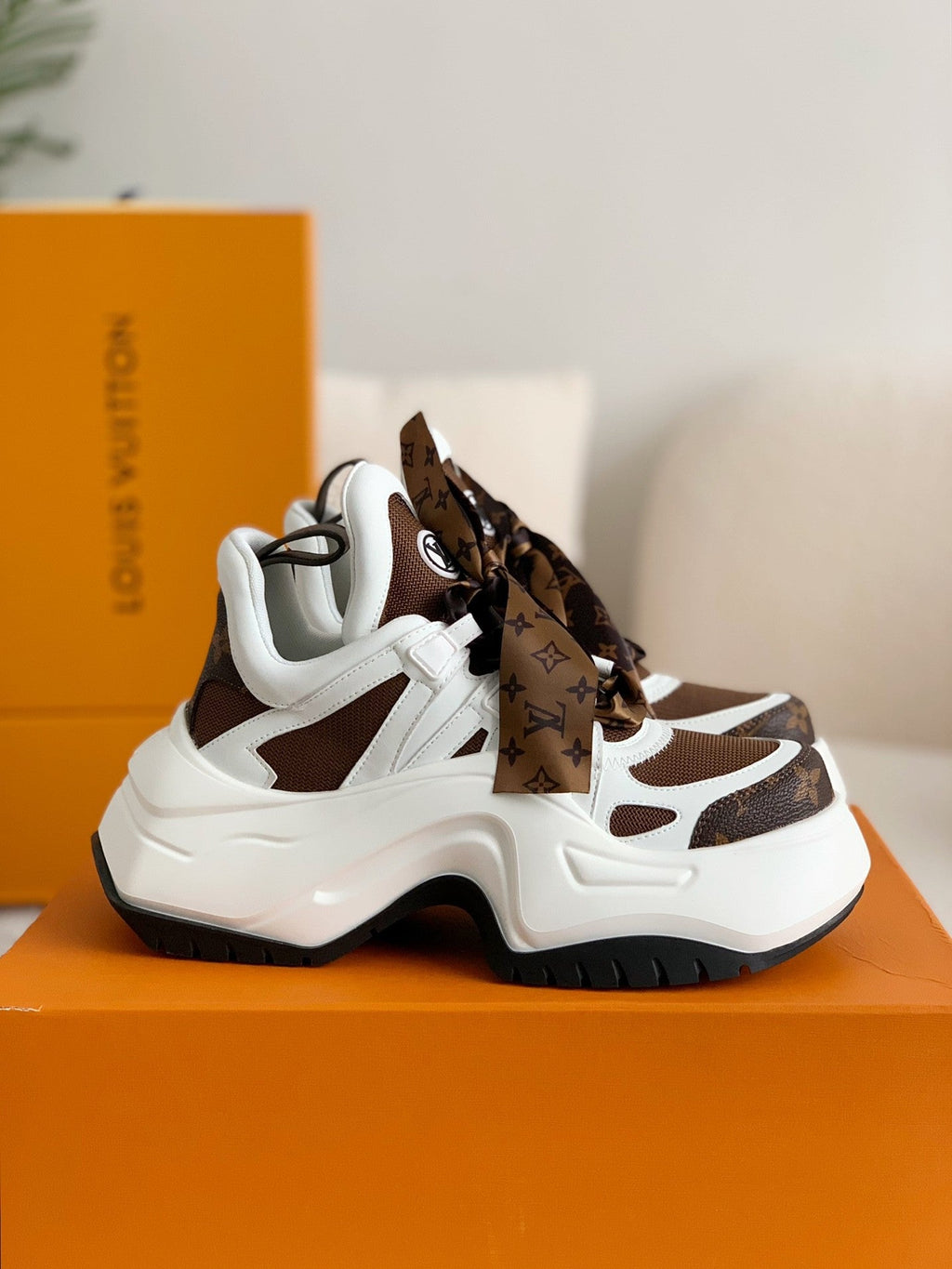 Archlight Sneaker