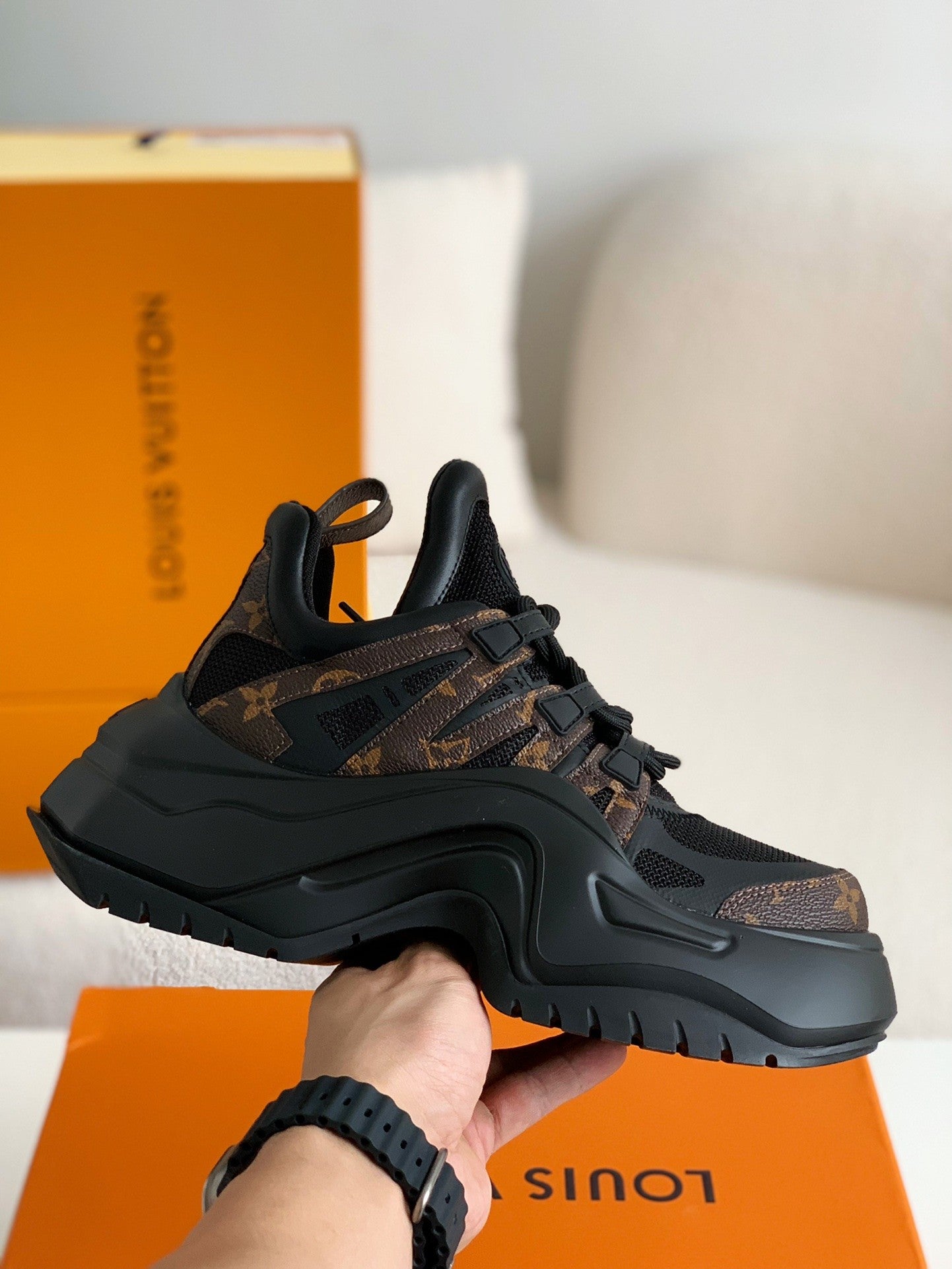 Archlight Sneaker