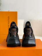 Archlight Sneaker