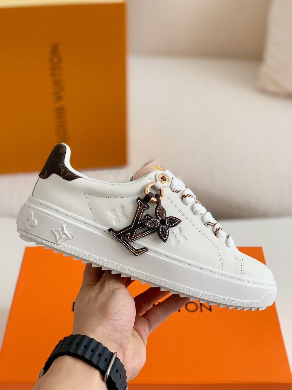 Time Out Sneaker