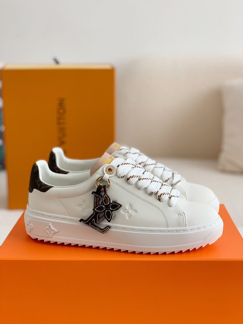 Time Out Sneaker
