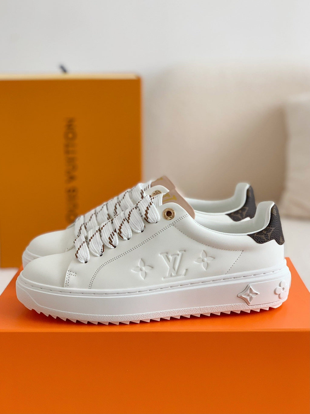 Time Out Sneaker