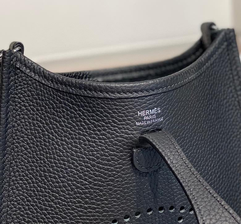 Evelyne Bag