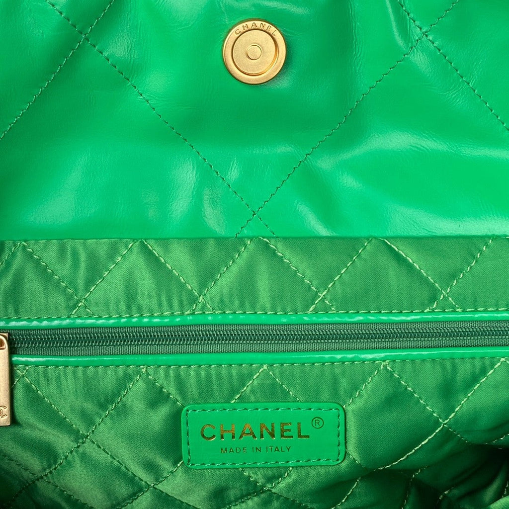 22 Large Handbags