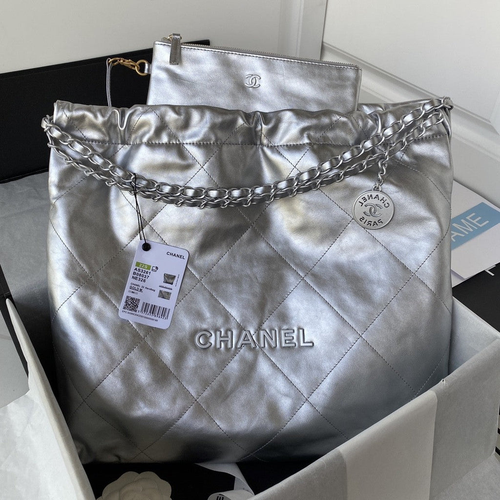 22 Large Handbags
