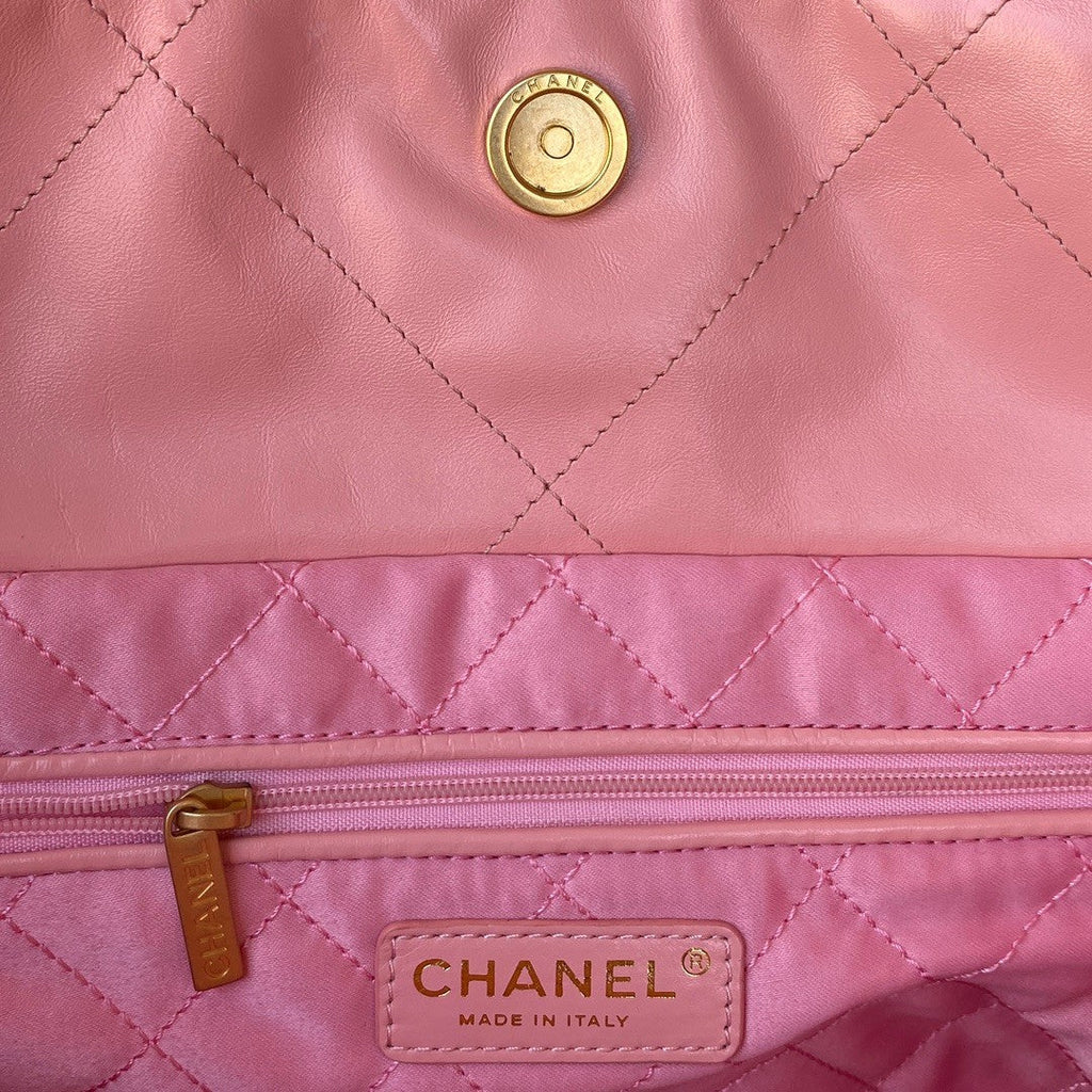 22 Large Handbags