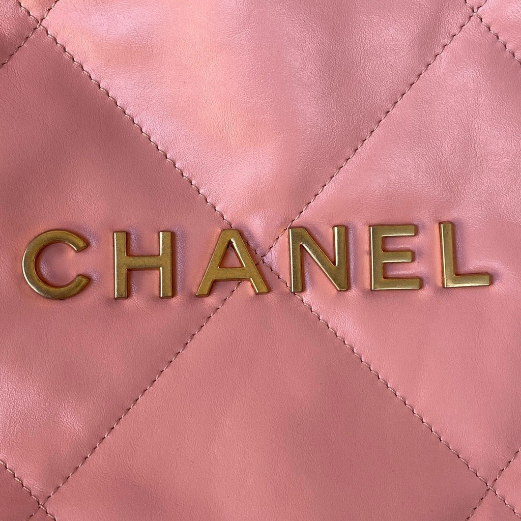 22 Large Handbags