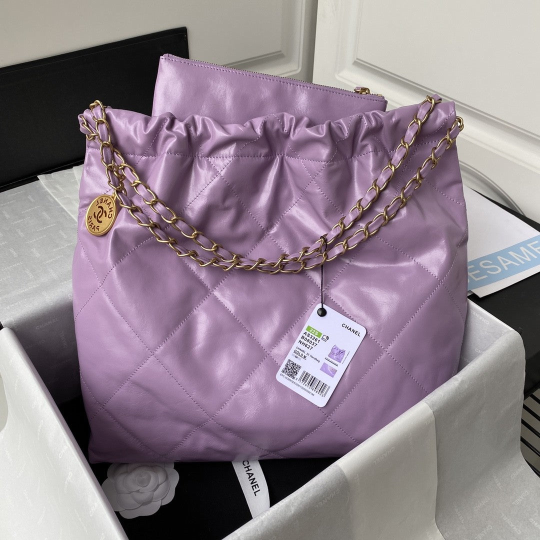 22 Large Handbags