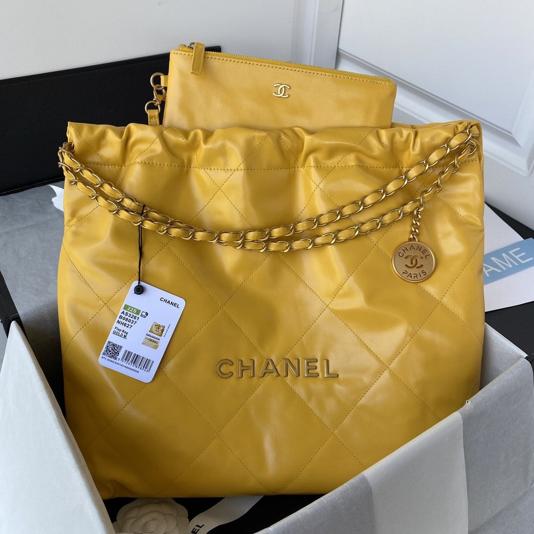 22 Large Handbags