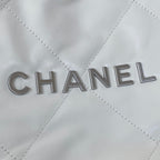 22 Large Handbags
