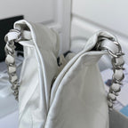 22 Large Handbags