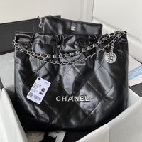 22 Large Handbags