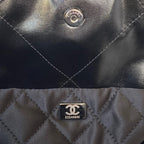 22 Large Handbags