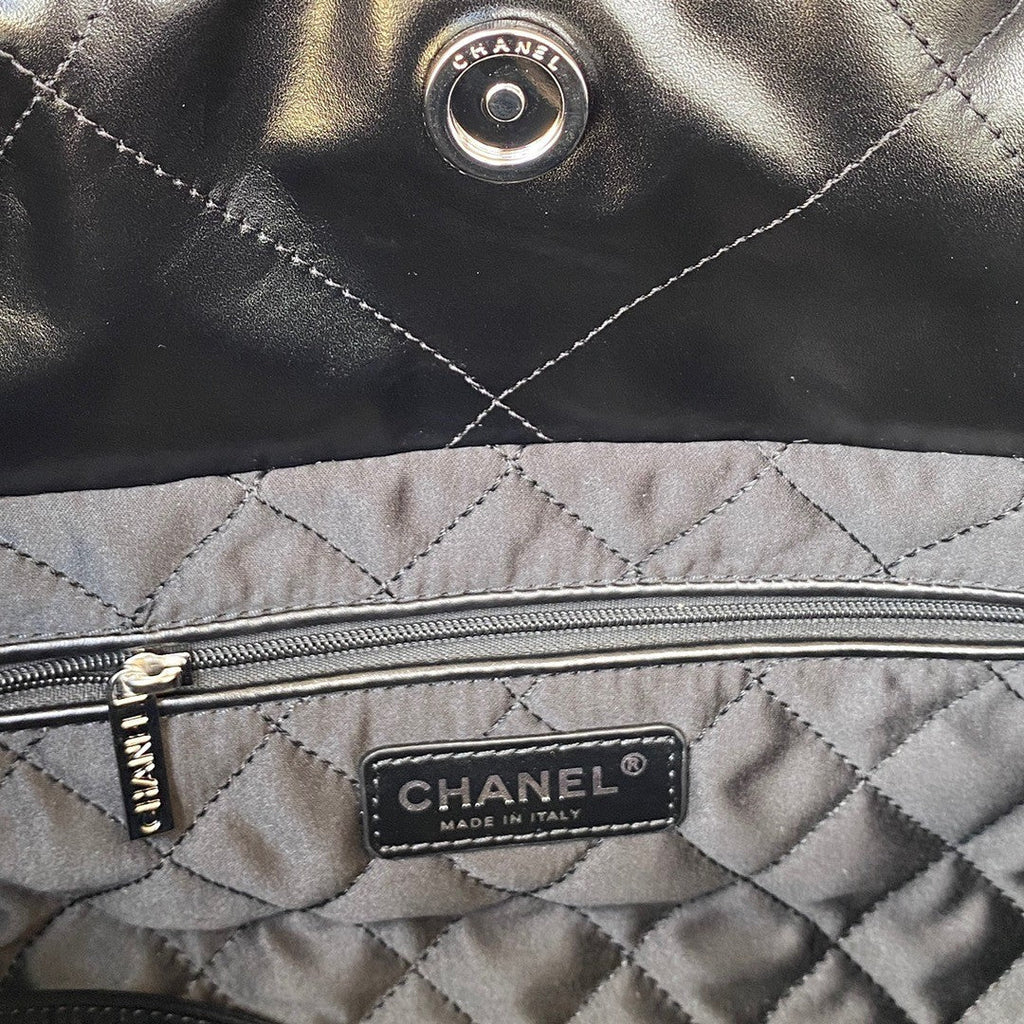 22 Large Handbags