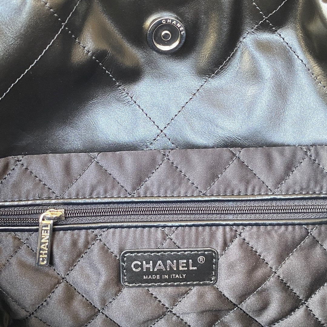 22 Handbags