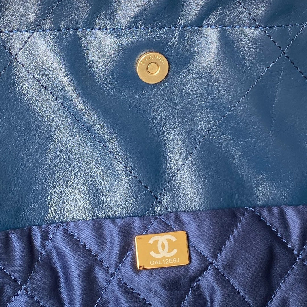 22 Handbags