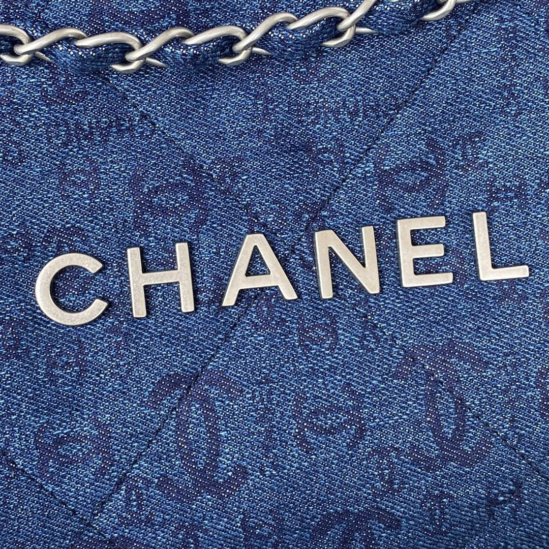 22 Handbags